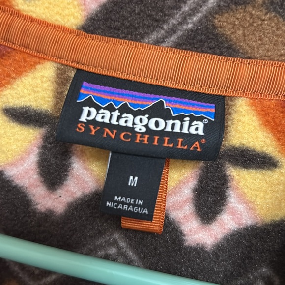 Patagonia Synchilla colorful fleece. W’s Medium. NWOT - Picture 2 of 5